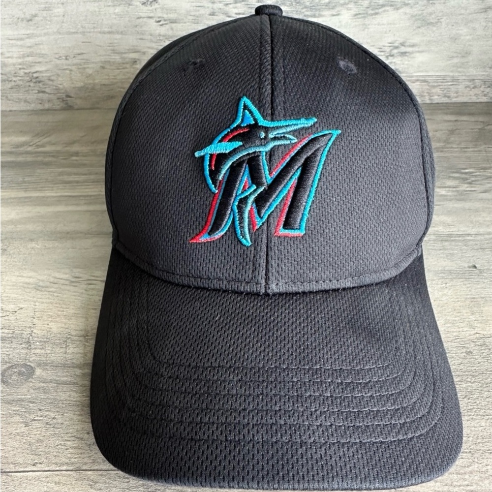 Miami Marlins OC Sports Cap Baseball Athletic Performance